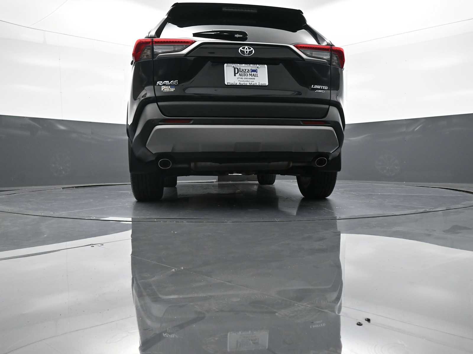 Used 2022 Toyota RAV4 Limited AWD/4WD image 30