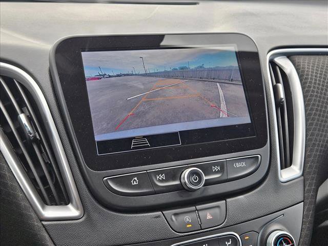 Used 2025 Chevrolet Malibu LT FWD image 8