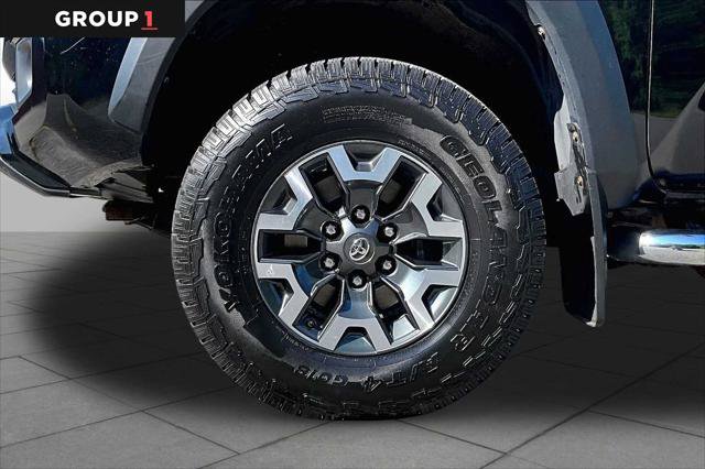 Certified 2019 Toyota Tacoma TRD Off-Road AWD/4WD image 11