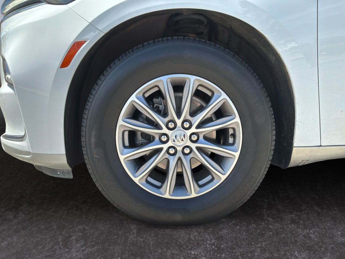 Used 2024 Buick Enclave Premium AWD/4WD image 9