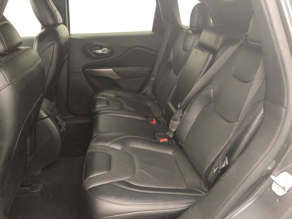 Used 2022 Jeep Cherokee Latitude Lux FWD image 18