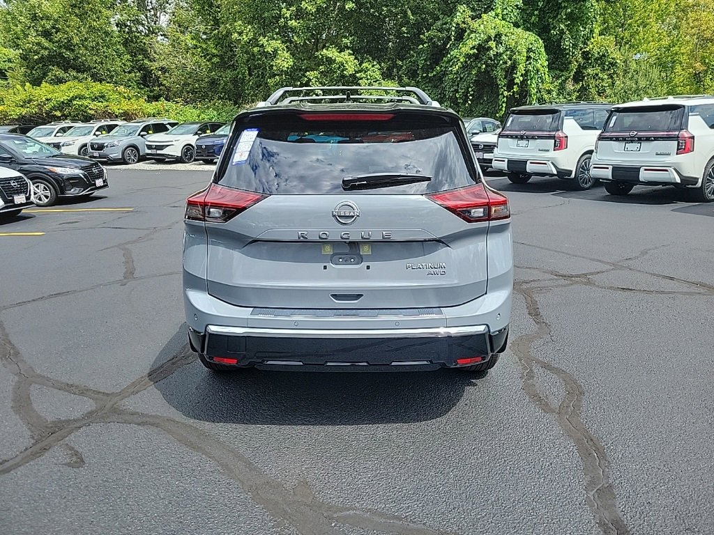 New 2026 Nissan Rogue Platinum image 4