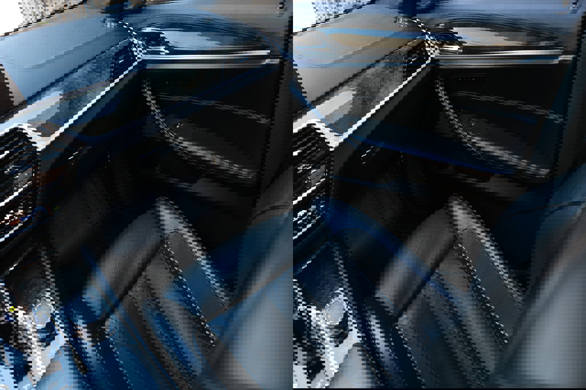 Used 2017 BMW 540i xDrive image 27