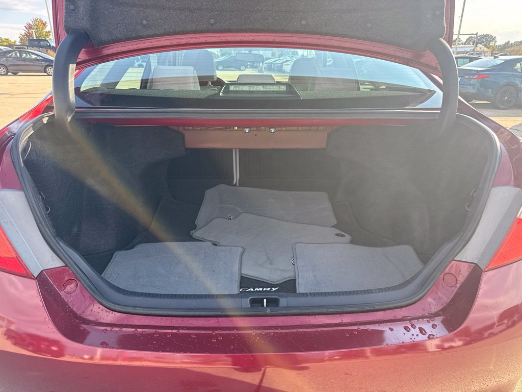 Used 2016 Toyota Camry XLE w/ Moonroof Package FWD image 20