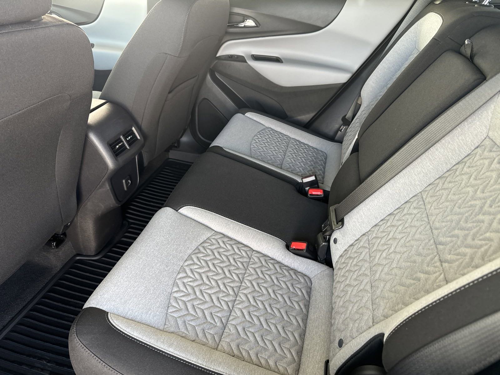 New 2024 Chevrolet Equinox LS w/ LS Convenience Package image 15