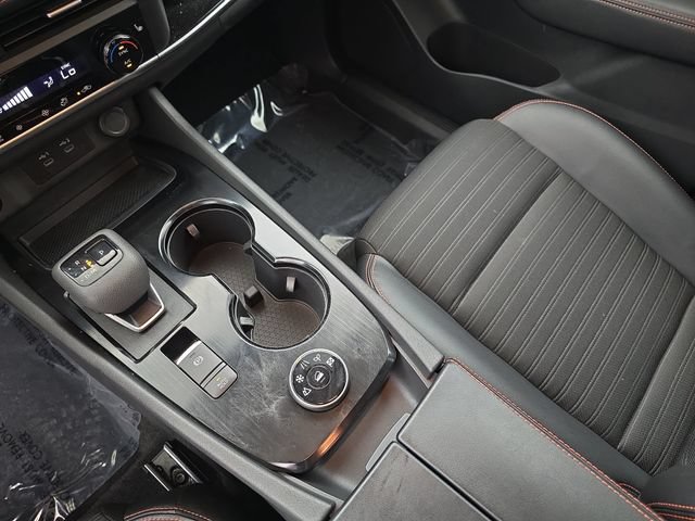 Used 2025 Nissan Rogue SV AWD/4WD image 25