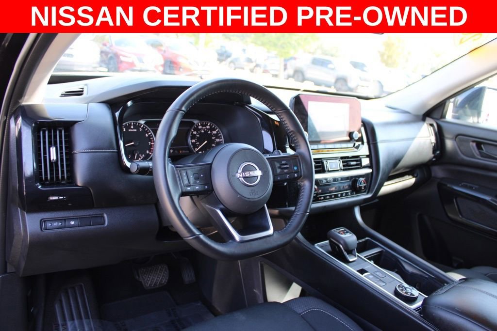 Certified 2024 Nissan Pathfinder SV image 18