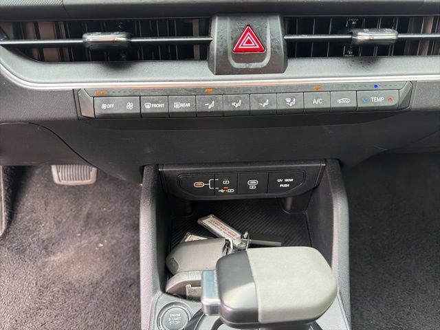 Used 2025 Kia K4 LXS image 25