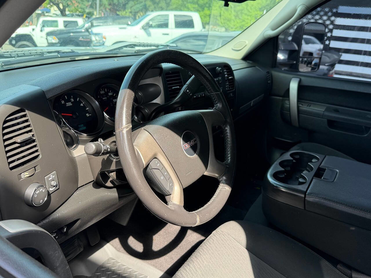 Used 2010 GMC Sierra 2500 SLE w/ Suspension Package, Off-Road image 38