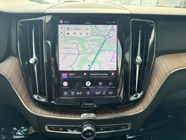 Certified 2022 Volvo XC60 B5 Momentum w/ Advanced Package AWD/4WD image 25