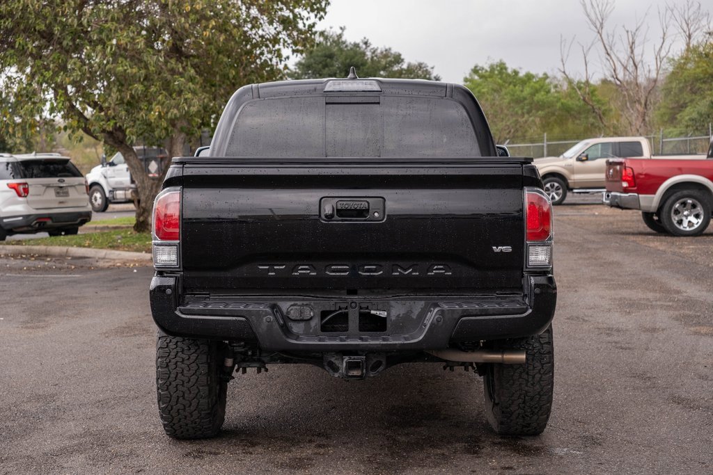 Used 2023 Toyota Tacoma Limited image 4