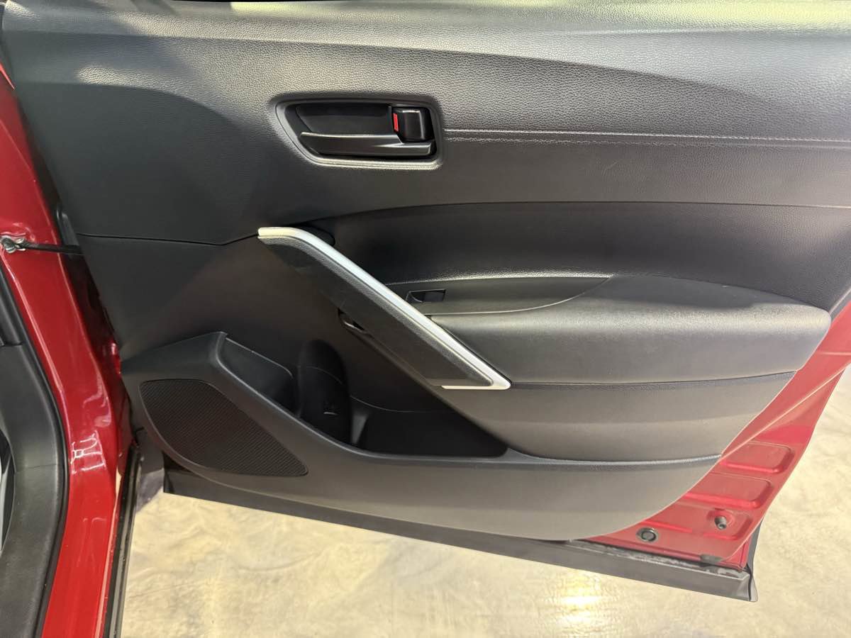 Used 2022 Toyota Corolla Cross LE w/ Moonroof Package image 49