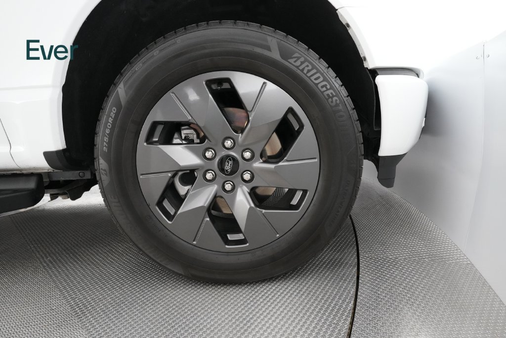 Used 2023 Ford F150 Lightning Lariat w/ Max Trailer Tow Package AWD/4WD image 15