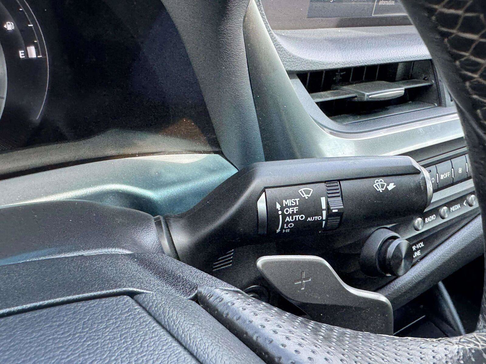 Used 2020 Lexus ES 350 F Sport w/ Accessory Package 2 FWD image 26