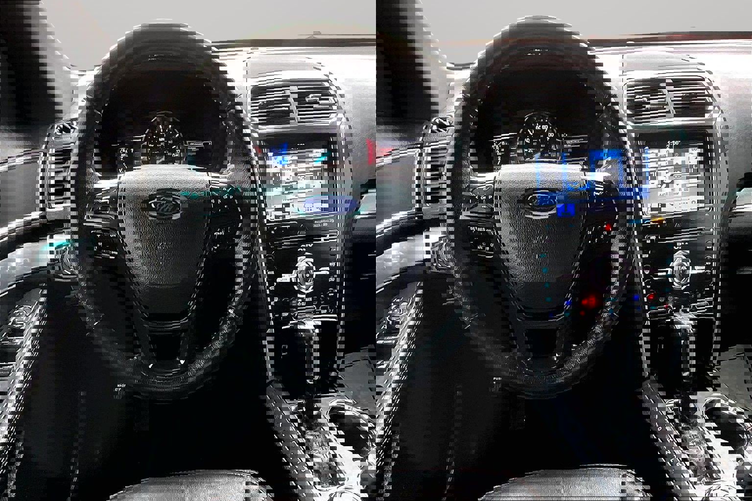 Used 2017 Ford Explorer Sport w/ Equipment Group 401A image 5