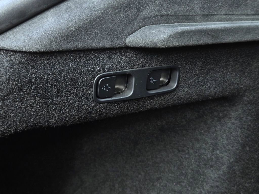 Used 2023 Tesla Model S Standard Range image 27