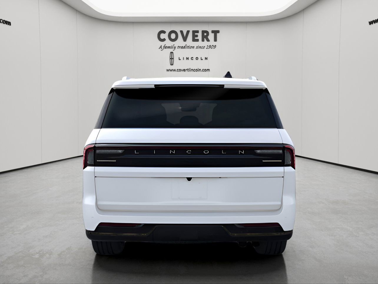 New 2026 Lincoln Navigator L Reserve w/ Jet Appearance Package image 4