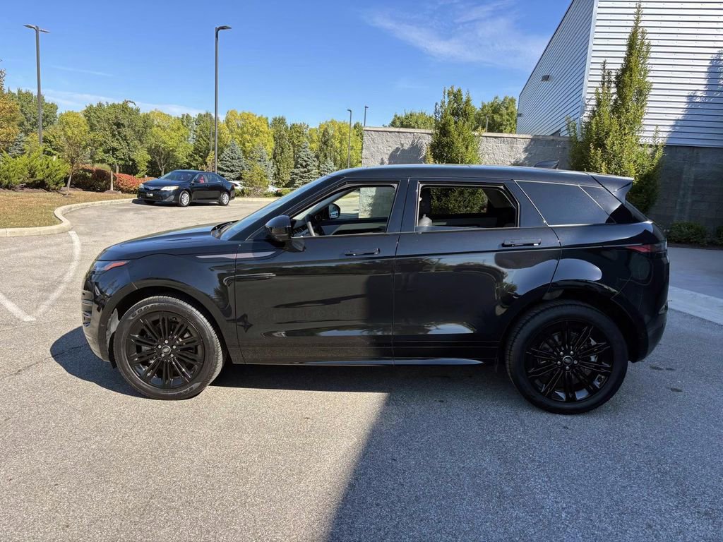 Certified 2025 Land Rover Range Rover Evoque Dynamic SE image 8