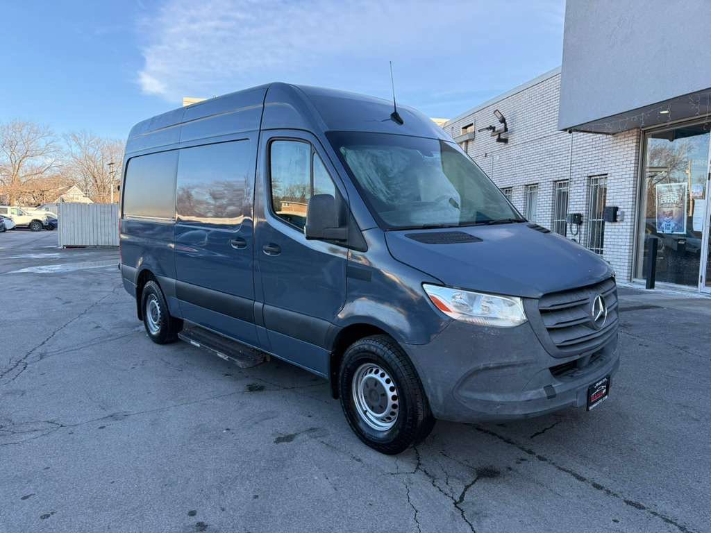 Used 2019 Mercedes-Benz Sprinter 144 image 3