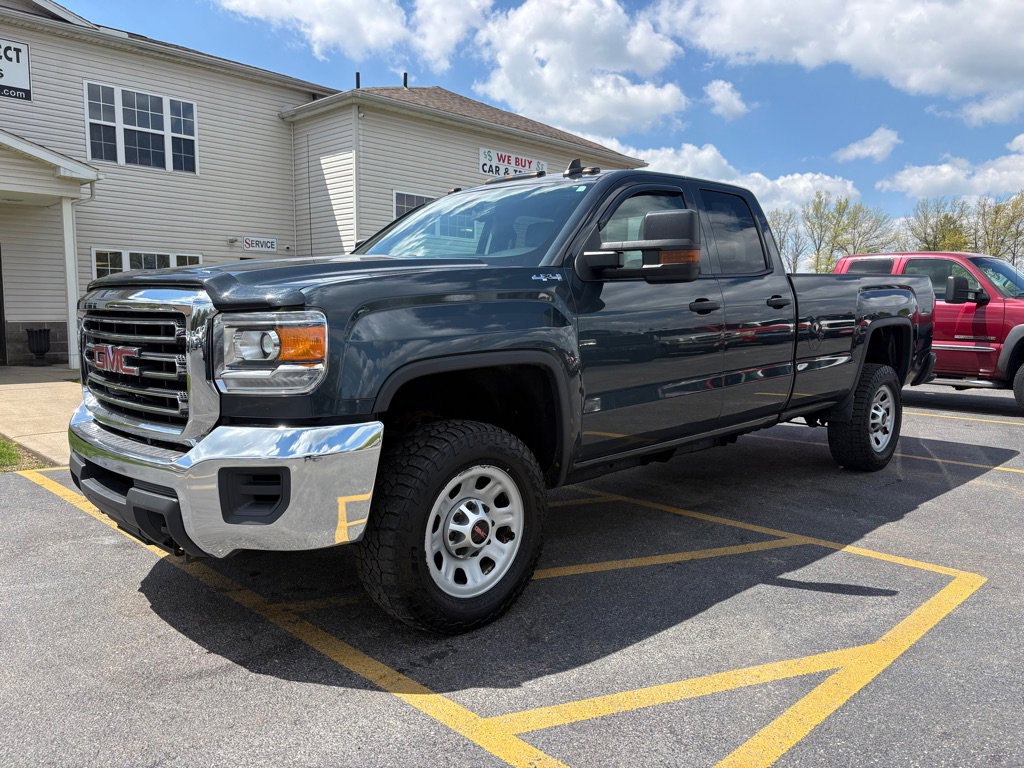Used 2017 GMC Sierra 2500 4x4 Double Cab w/ Sierra Convenience Package image 2