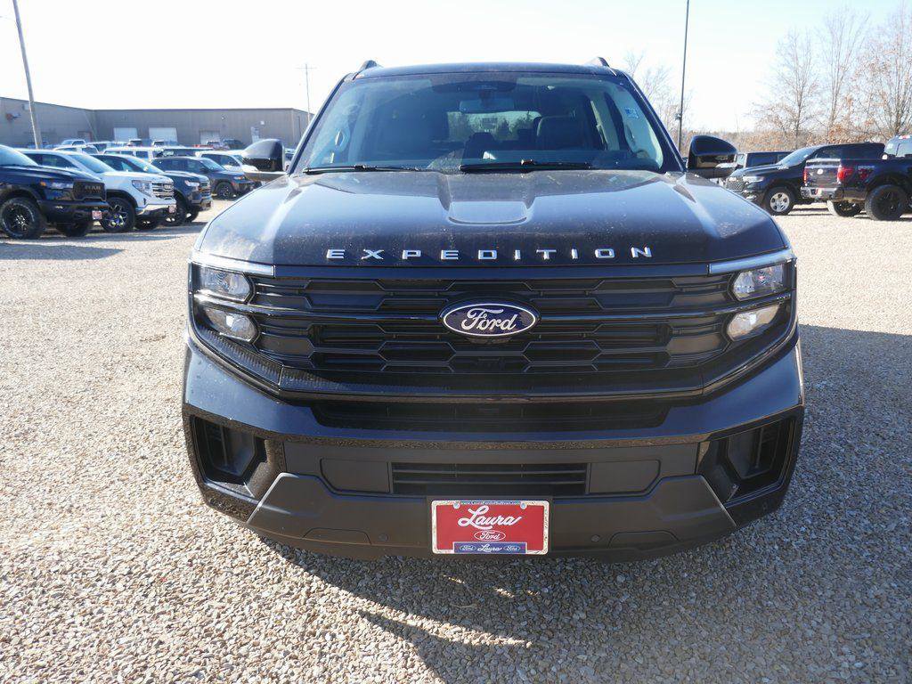 New 2026 Ford Expedition Active image 8