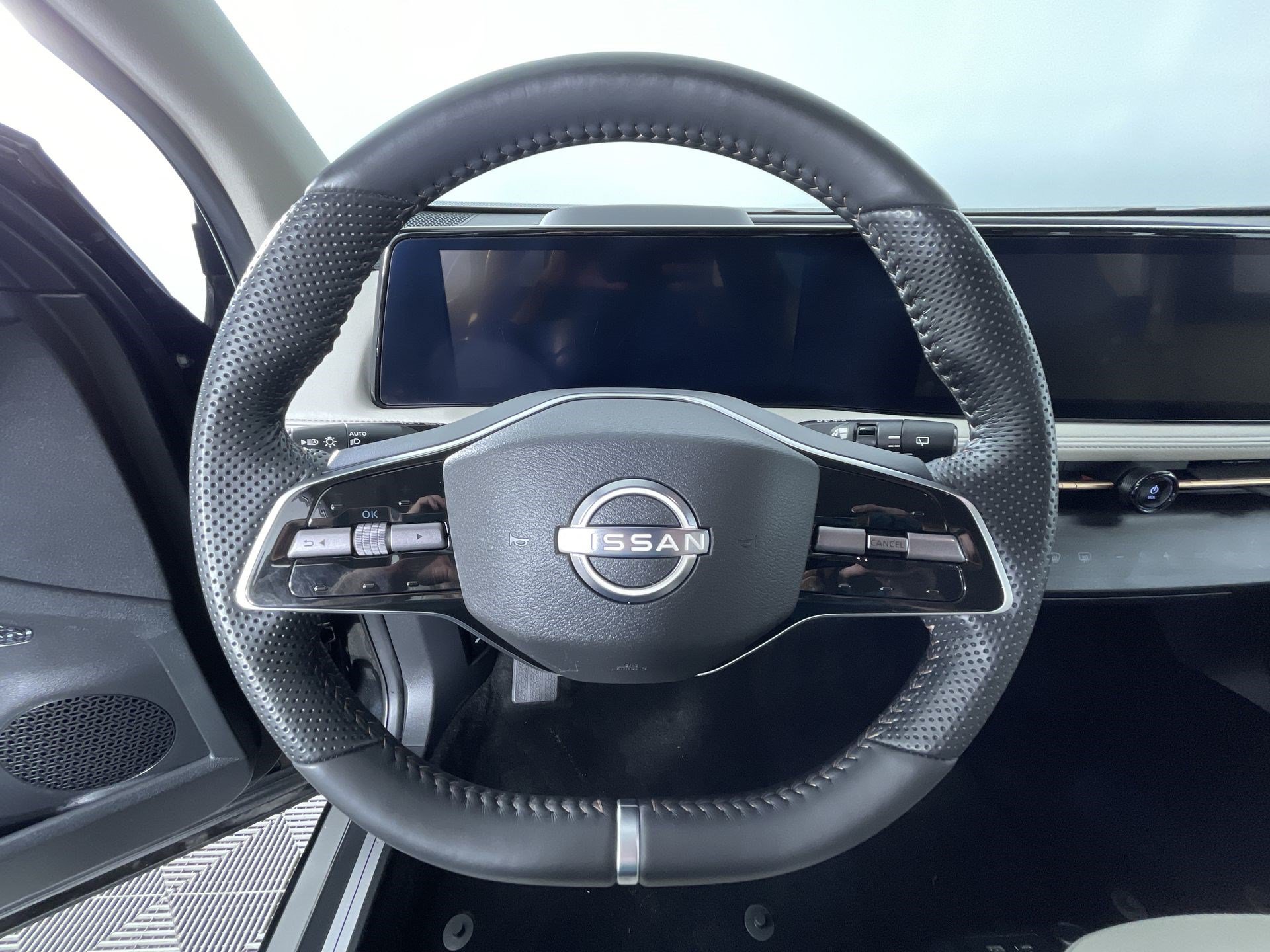 Certified 2024 Nissan Ariya AWD image 16