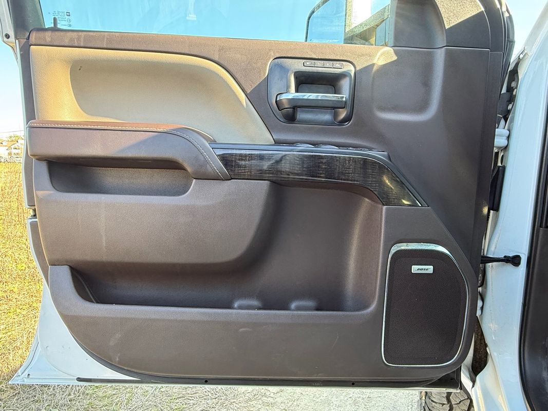 Used 2016 GMC Sierra 2500 Denali w/ Duramax Plus Package AWD/4WD image 7