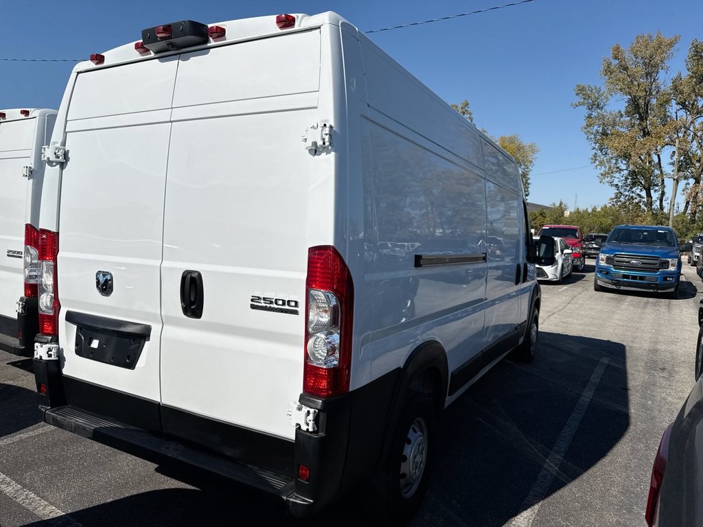Used 2023 RAM ProMaster 2500 FWD image 3