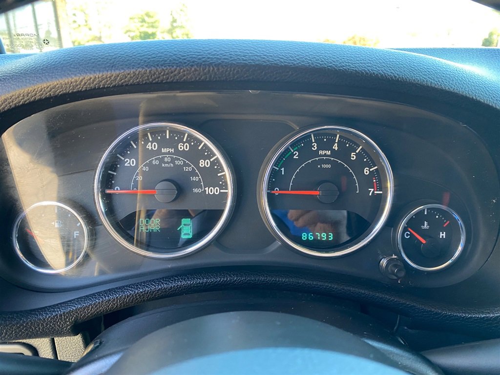 Used 2012 Jeep Wrangler Rubicon w/ PWR Convenience Group AWD/4WD image 11