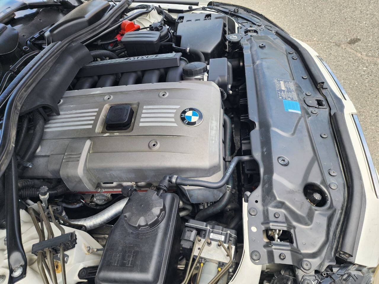 Used 2006 BMW 530xi Wagon AWD/4WD image 31