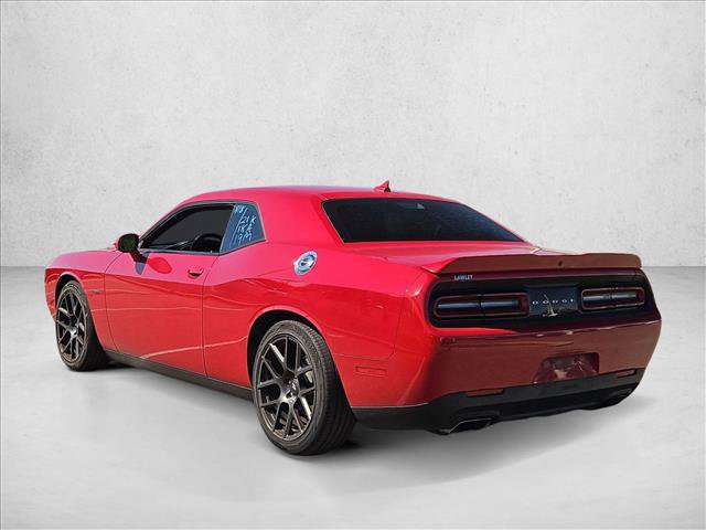 Used 2017 Dodge Challenger R/T w/ Driver Convenience Group RWD image 8