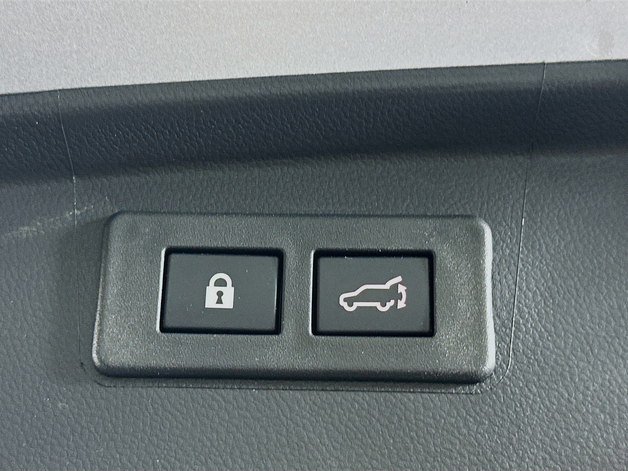 Used 2025 Subaru Outback Onyx Edition AWD/4WD image 29