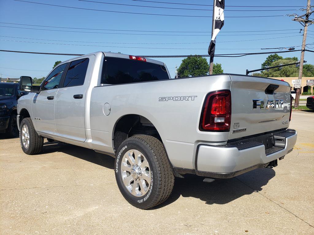 New 2026 RAM 2500 Big Horn AWD/4WD image 6