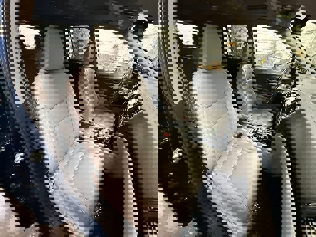 Used 2022 Honda Pilot Elite image 22