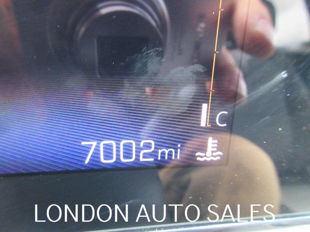 Used 2026 Chevrolet Trax LT FWD image 10