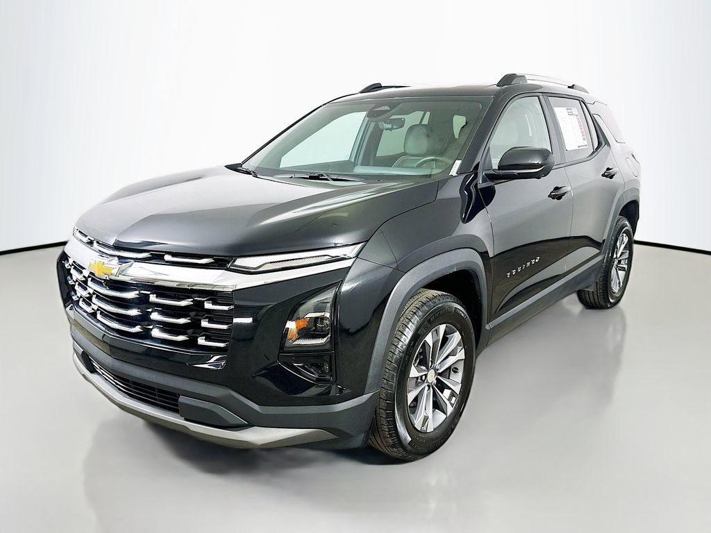 Used 2025 Chevrolet Equinox LT w/ Convenience Package II image 3