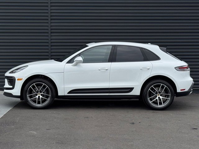 New 2026 Porsche Macan image 2