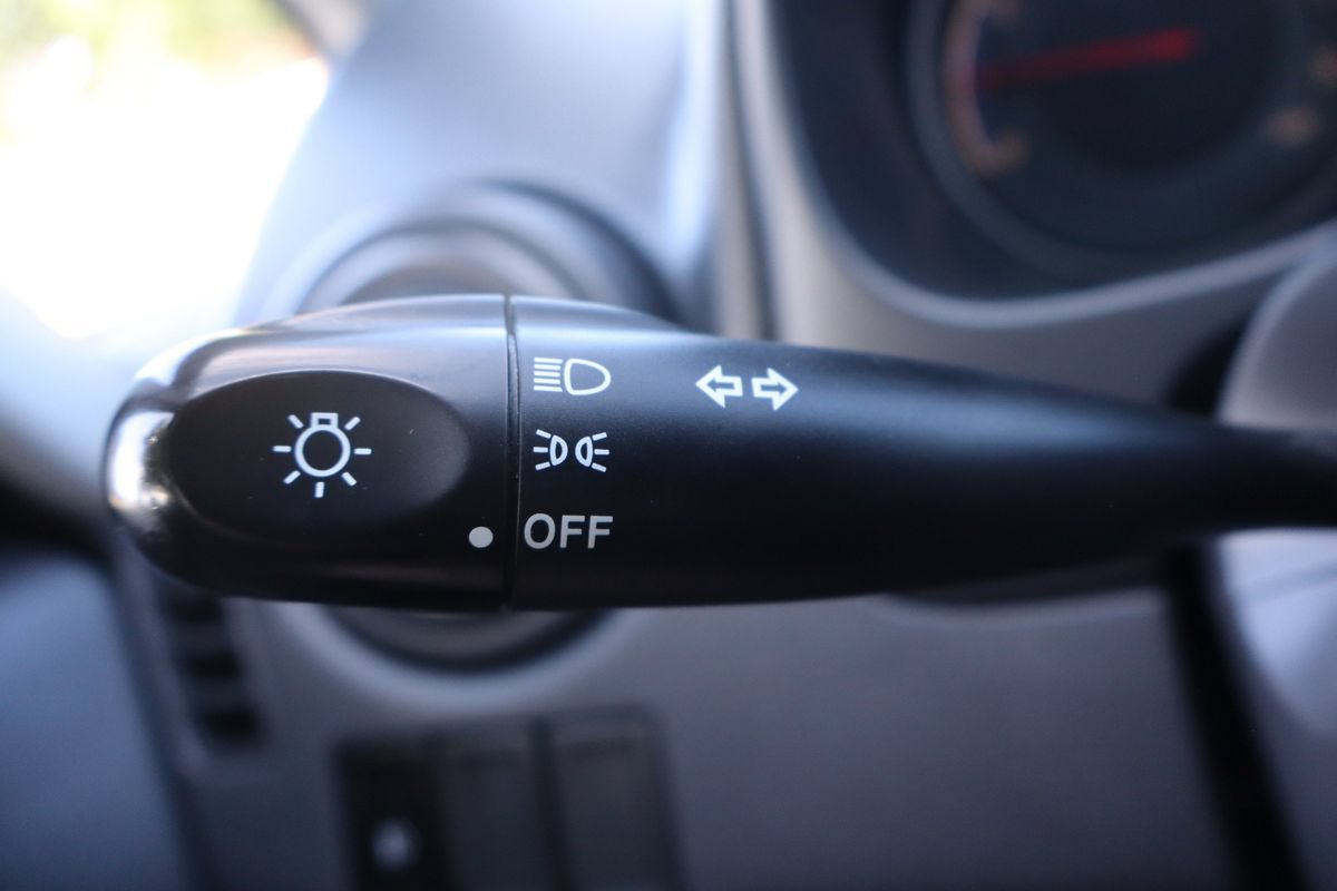 Used 2010 Suzuki SX4 Touring AWD/4WD image 31