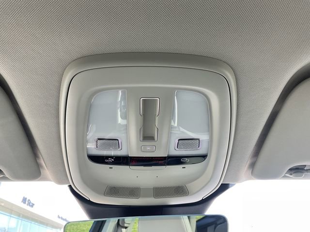 Used 2023 Volvo XC60 B5 Ultimate w/ Climate Package image 20