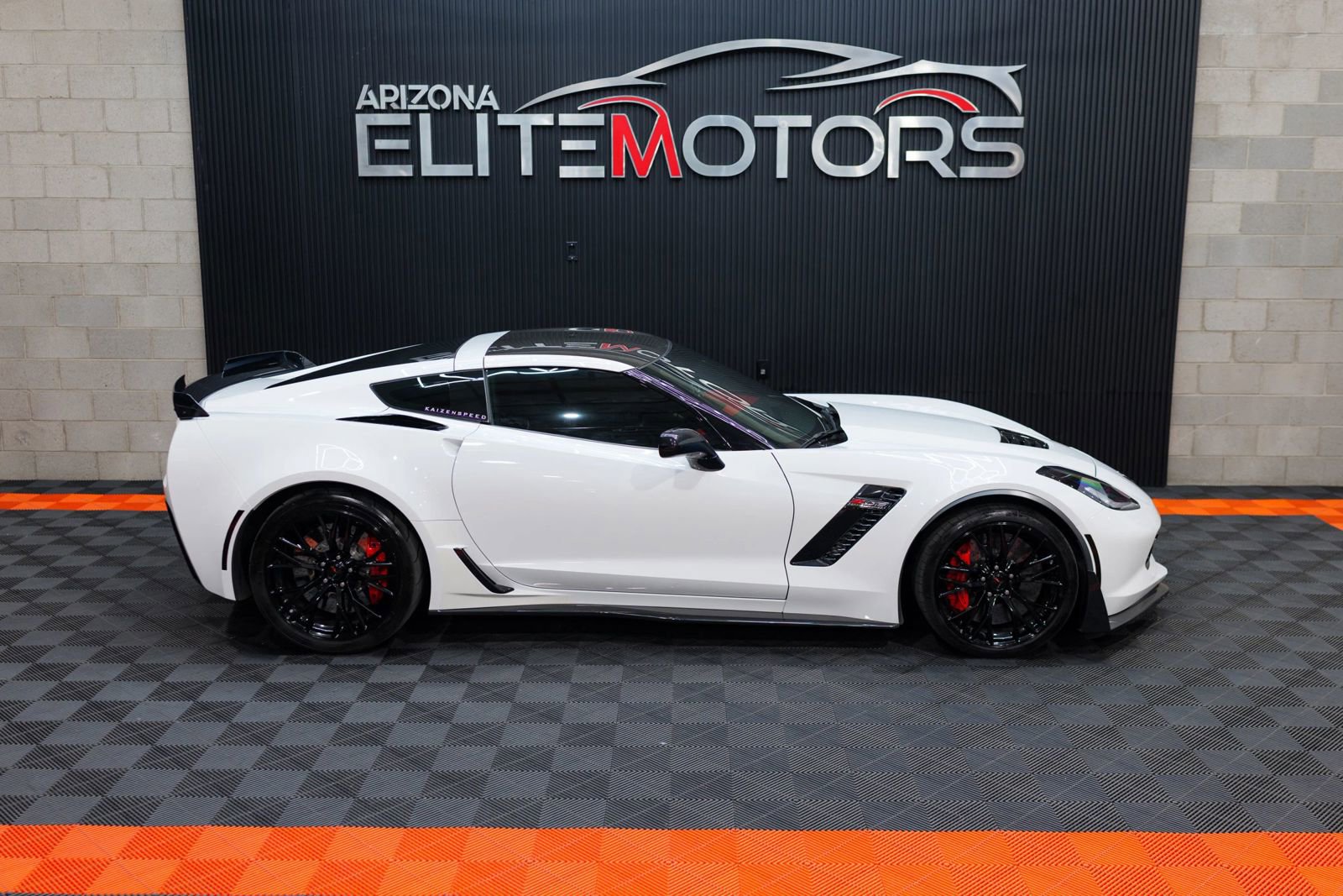 Used 2016 Chevrolet Corvette Z06 w/ Z07 Performance Package RWD image 10