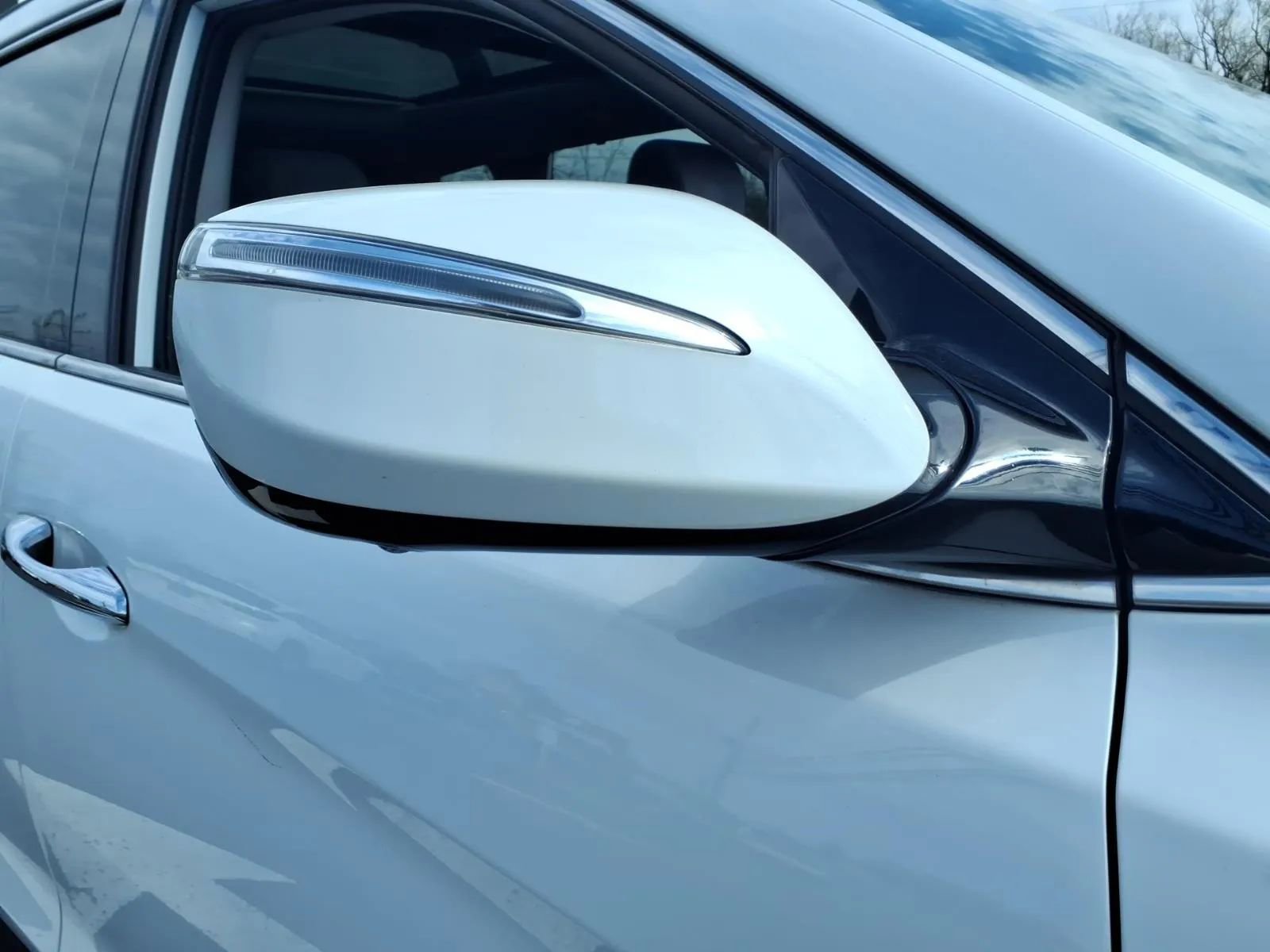 Used 2018 Hyundai Santa Fe Sport w/ 2.0T Ultimate Tech Package 05 image 10