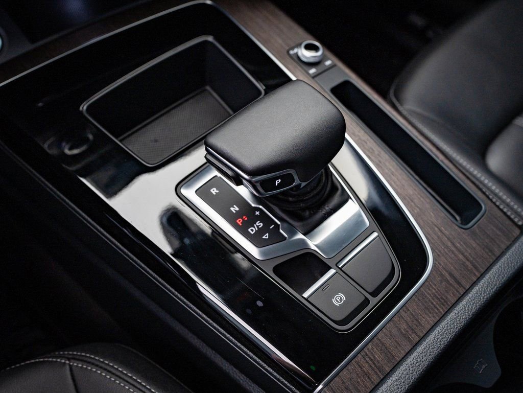 Certified 2025 Audi Q5 2.0T Premium w/ Convenience Plus Package image 31
