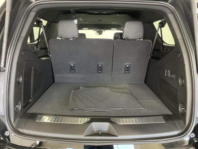 New 2026 Chevrolet Suburban High Country image 25