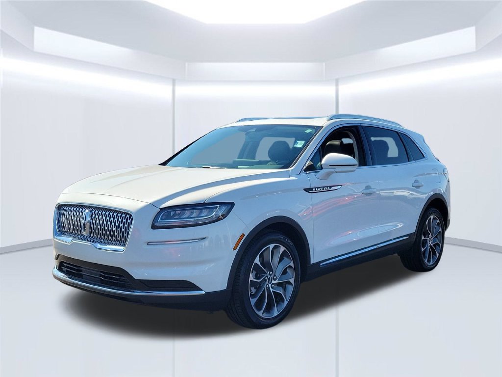 Certified 2023 Lincoln Nautilus Reserve w/ Luxury Package AWD/4WD image 10
