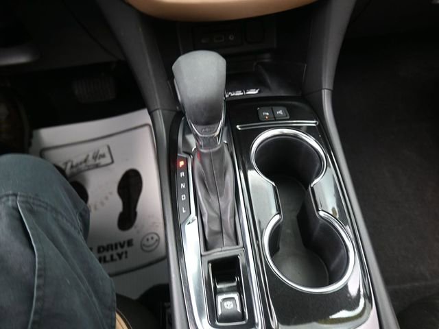 Used 2024 Chevrolet Equinox Premier image 11