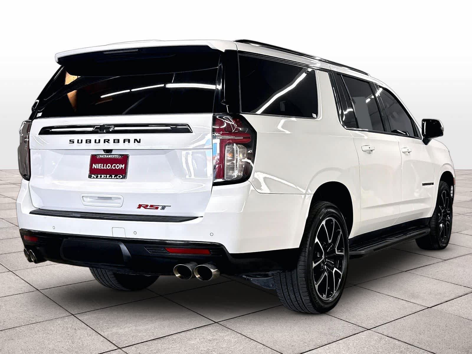 Used 2022 Chevrolet Suburban RST w/ Sport Performance Package AWD/4WD image 16