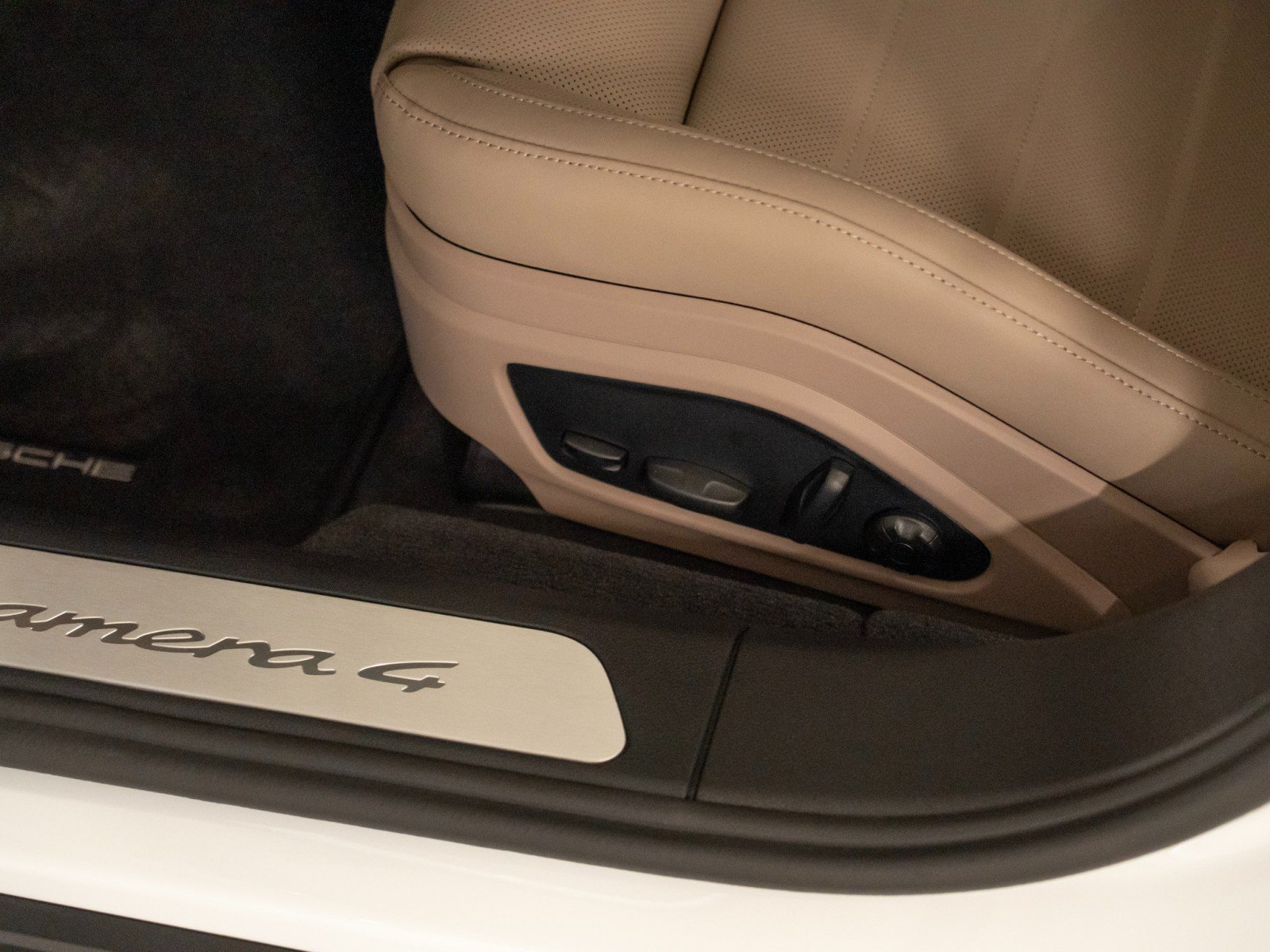 New 2026 Porsche Panamera 4 AWD/4WD image 13
