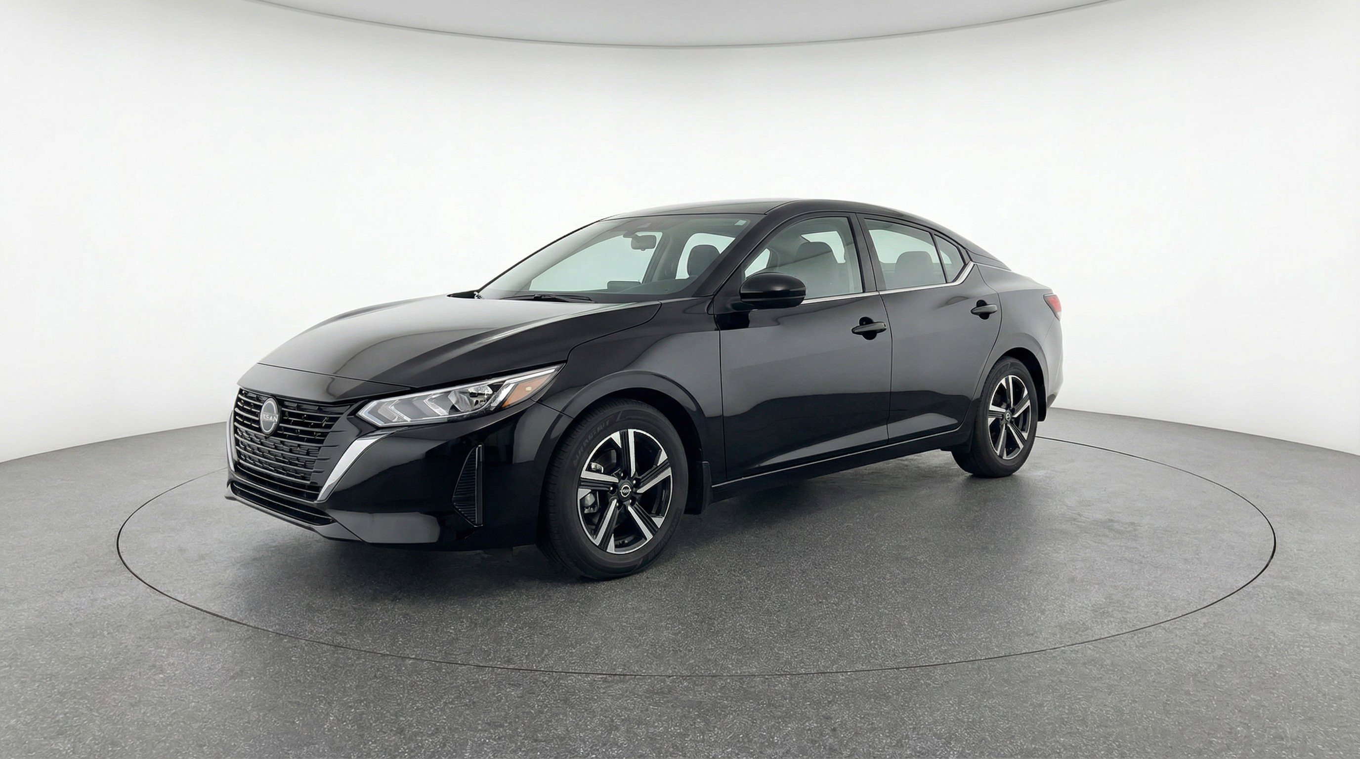 Used 2025 Nissan Sentra SV image 3