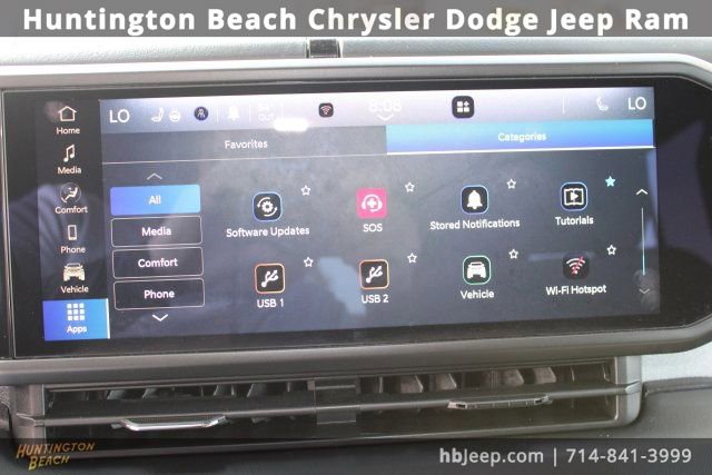 Used 2024 Jeep Wrangler Sahara image 29