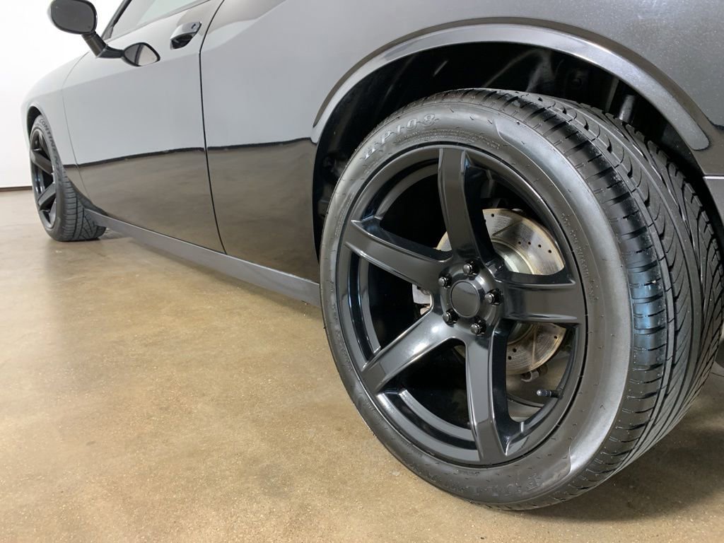 Used 2015 Dodge Challenger R/T Plus RWD image 16